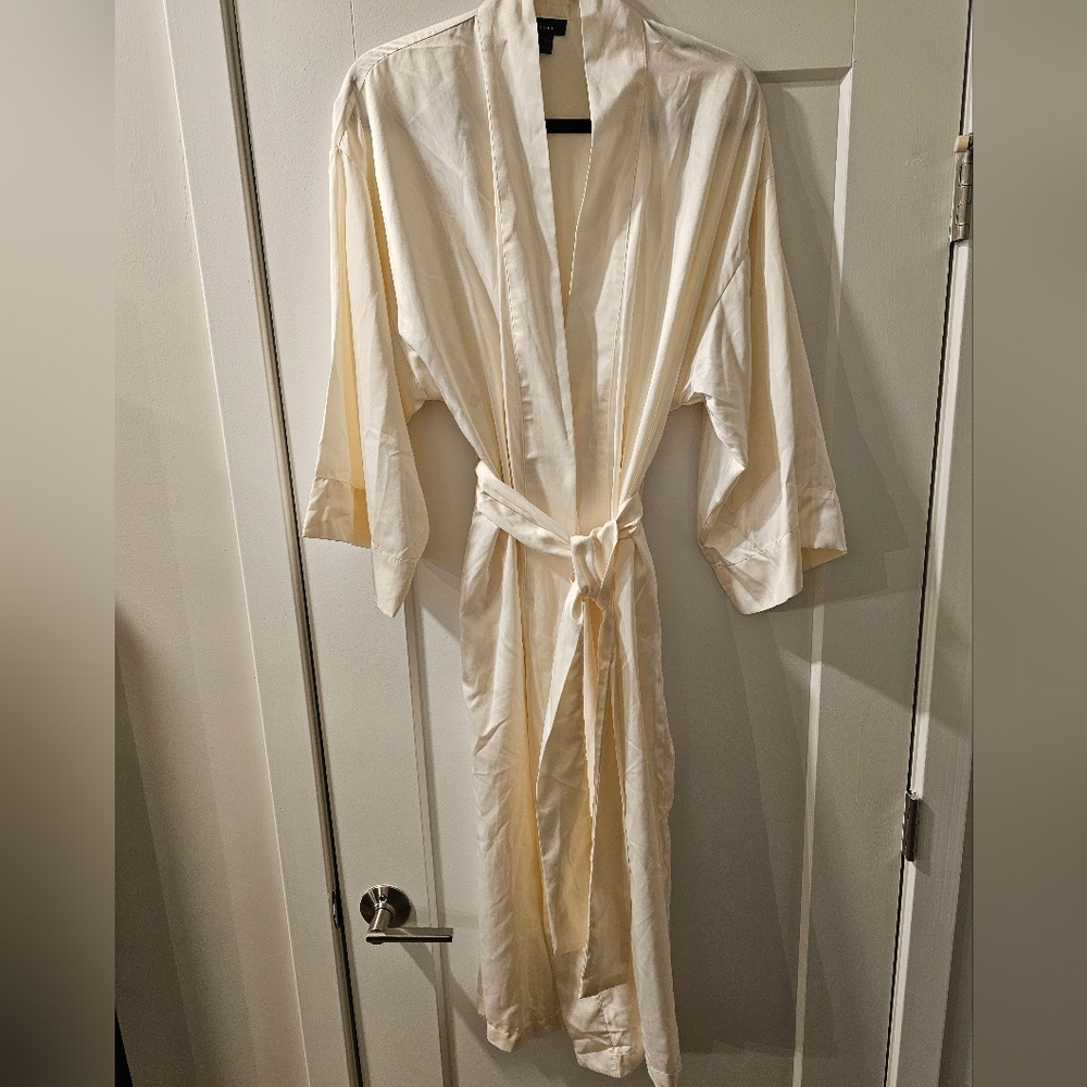 Natori Robe - Picture 3 of 5